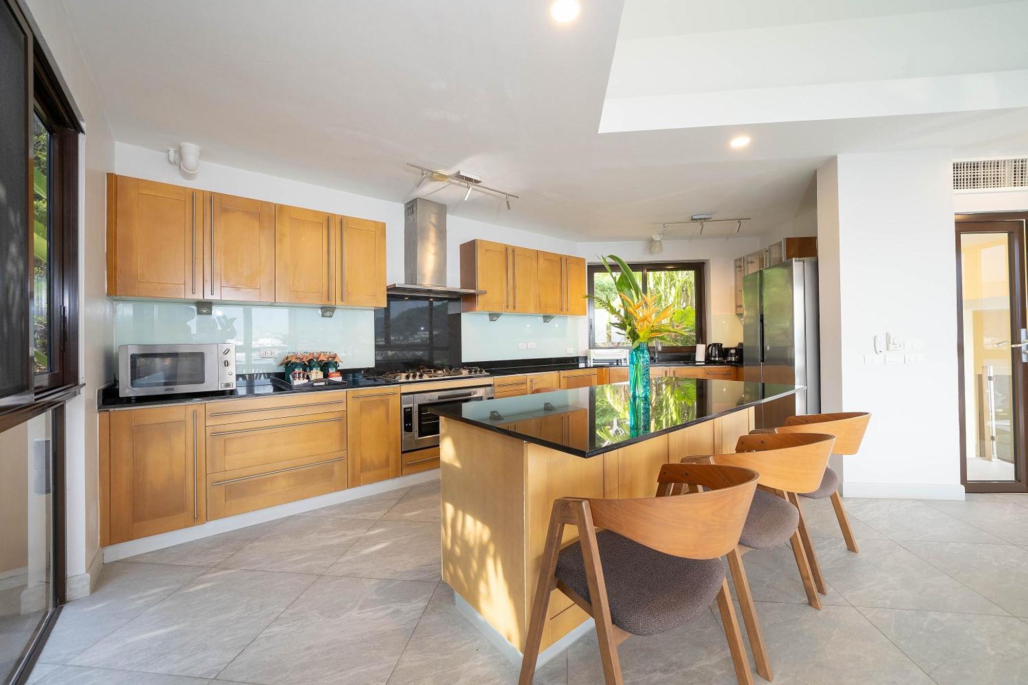 Indochine Resort And Villas - Sha Extra Plus Patong Exterior foto A modern kitchen