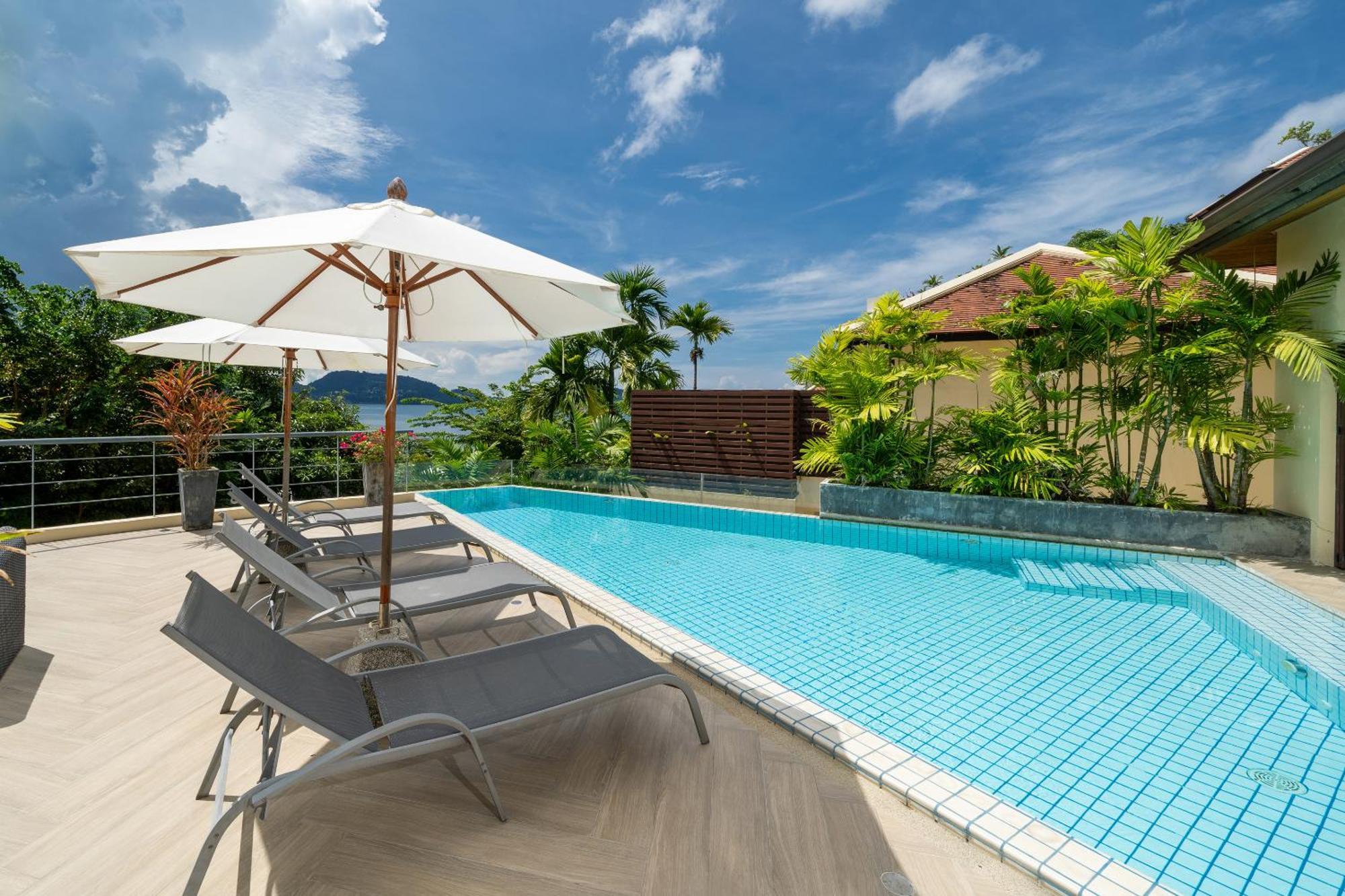 Indochine Resort And Villas - Sha Extra Plus Patong Exterior foto The swimming pool at the resort