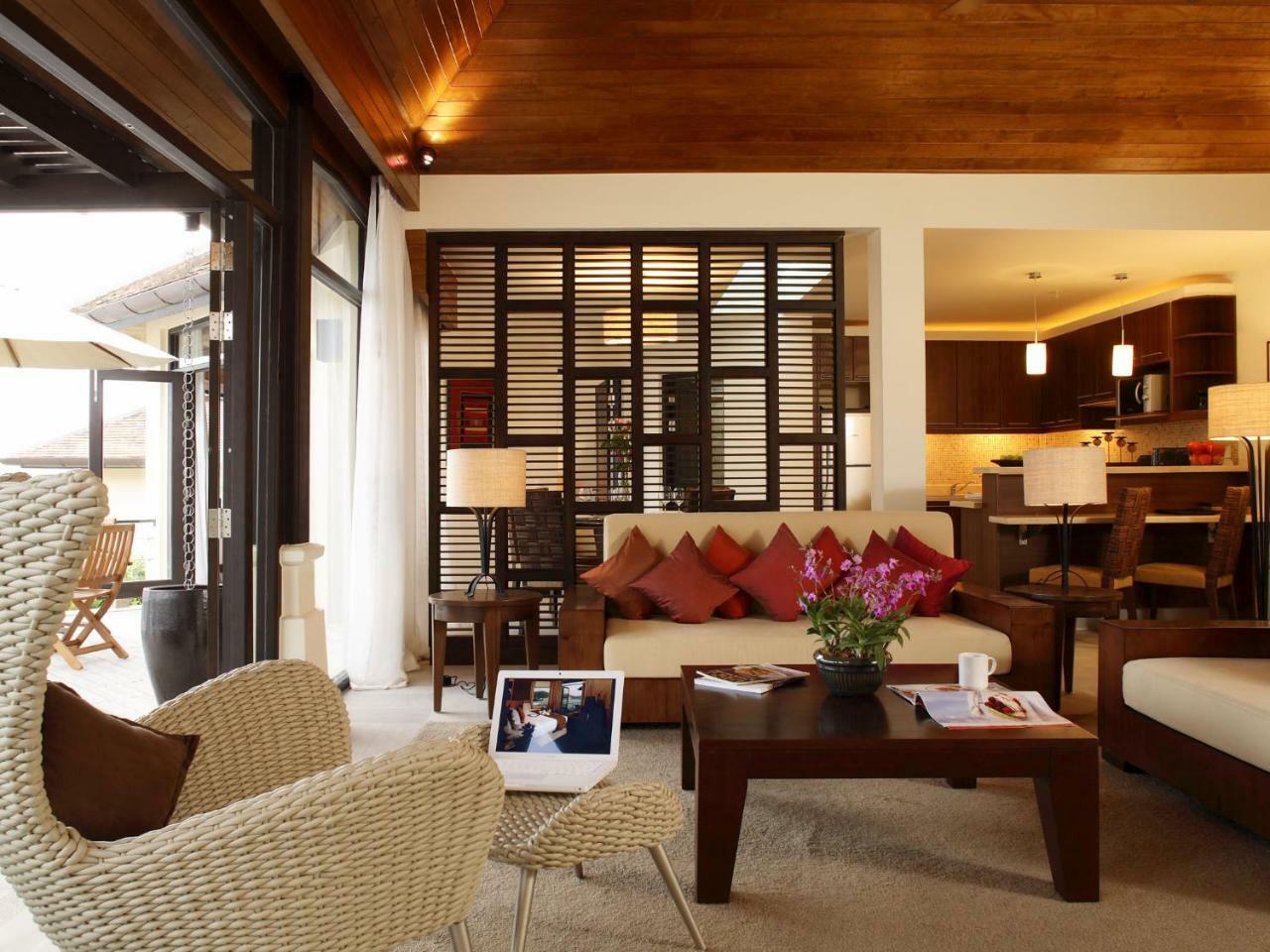 Indochine Resort And Villas - Sha Extra Plus Patong Exterior foto A living room